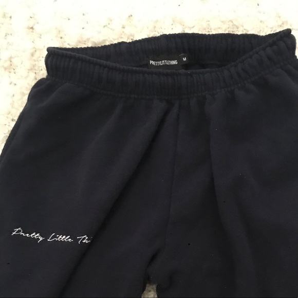 — - Picture 2 of 6